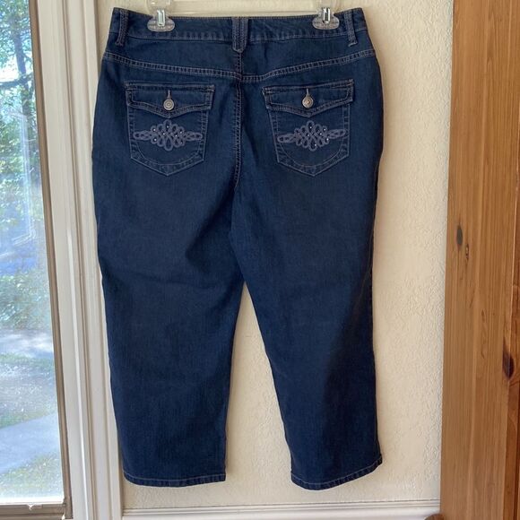 Sonoma Life & Style Five Pocket Dark Wash Embroidered Back Pockets Size 10 P - Picture 1 of 11